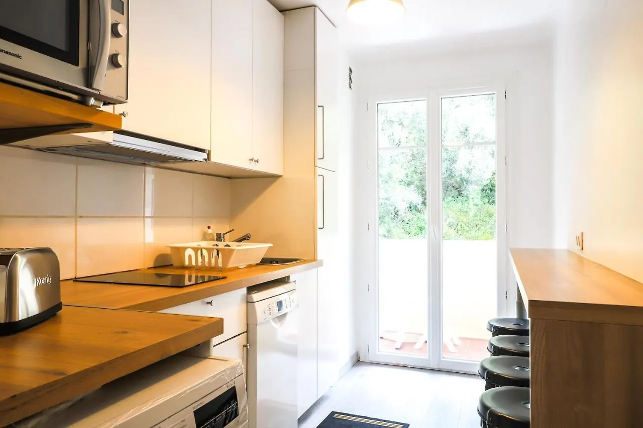 La Provence Apartment Nice Homestay